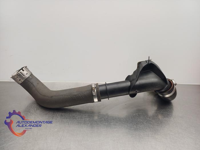 Gebruikte Intercooler Buis Renault Master III (FV) 2.3 dCi 165 16V FWD Prijs € 96,80 Inclusief btw aangeboden door Alexander Autodemontage