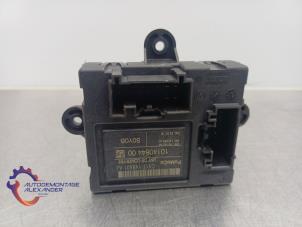 Gebruikte Deur module Ford B-Max (JK8) 1.0 EcoBoost 12V 100 Prijs € 30,00 Inclusief btw aangeboden door Alexander Autodemontage