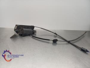 Gebruikte Deurslot Mechaniek 4Deurs links-achter Ford B-Max (JK8) 1.0 EcoBoost 12V 100 Prijs op aanvraag aangeboden door Alexander Autodemontage