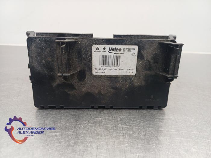 Computer Kachel van een Citroën C4 Berline (NC) 1.6 Hdi 90 2014