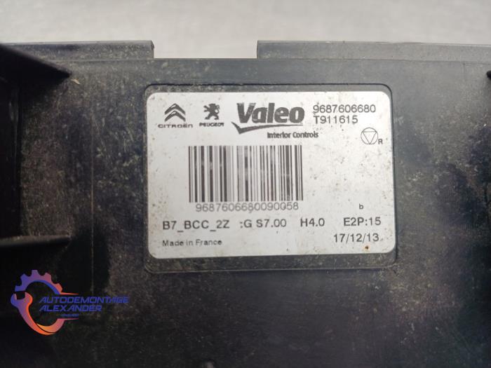 Computer Kachel van een Citroën C4 Berline (NC) 1.6 Hdi 90 2014