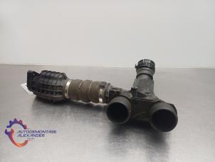 Gebruikte Intercooler Buis Citroen C4 Cactus (0B/0P) 1.6 Blue Hdi 100 Prijs op aanvraag aangeboden door Alexander Autodemontage