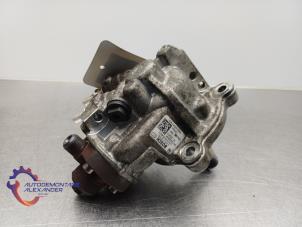 Gebruikte Brandstofpomp Mechanisch Jaguar XE 2.0d 180 16V Prijs € 119,99 Margeregeling aangeboden door Alexander Autodemontage