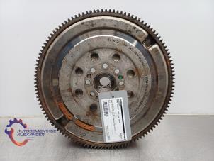 Gebruikte Vliegwiel Ford Transit Custom 2.0 TDCi 16V Eco Blue 129 Prijs op aanvraag aangeboden door Alexander Autodemontage