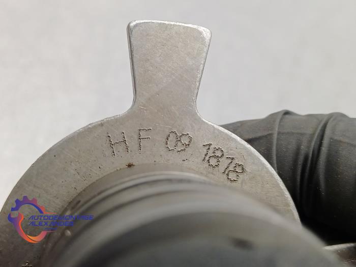 Nokkenas Verstelling van een Mercedes-Benz C (W204) 6.2 C-63 AMG V8 32V 2013