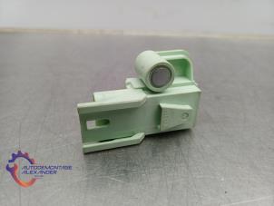 Gebruikte Airbag Sensor BMW 1 serie (E88) 118d 16V Prijs op aanvraag aangeboden door Alexander Autodemontage