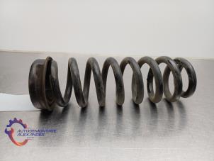 Gebruikte Schroefveer achter BMW 1 serie (E88) 118d 16V Prijs op aanvraag aangeboden door Alexander Autodemontage