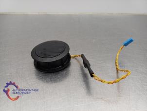 Gebruikte Tweeter BMW 1 serie (E88) 118d 16V Prijs op aanvraag aangeboden door Alexander Autodemontage