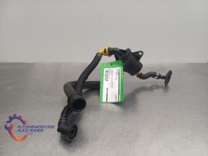 Gebruikte Oliefilter Fiat Doblo Cargo (263) 1.3 D Multijet Prijs op aanvraag aangeboden door Alexander Autodemontage