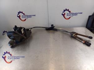 Gebruikte Versnellingspook Renault Kangoo Express (FW) 1.5 dCi 95 Prijs € 145,20 Inclusief btw aangeboden door Alexander Autodemontage