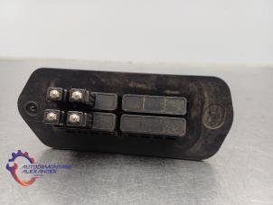 Gebruikte Deurcontact schakelaar Renault Kangoo Express (FW) 1.5 dCi 95 Prijs € 42,35 Inclusief btw aangeboden door Alexander Autodemontage