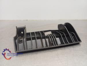 Gebruikte Koplampframe rechts BMW 2 serie Active Tourer (F45) 216i 1.5 TwinPower Turbo 12V Prijs op aanvraag aangeboden door Alexander Autodemontage