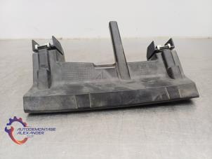 Gebruikte Koplampframe rechts BMW 2 serie Active Tourer (F45) 216i 1.5 TwinPower Turbo 12V Prijs op aanvraag aangeboden door Alexander Autodemontage