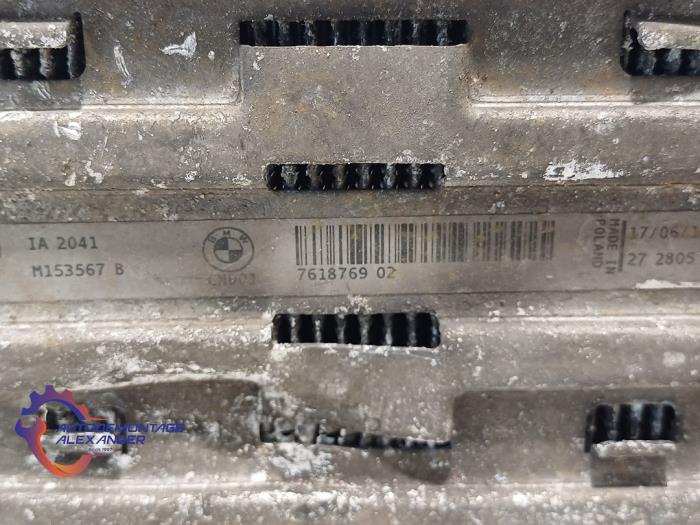 Intercooler van een BMW 3 serie (F30) 320i 2.0 16V 2013