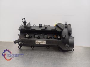 Gebruikte Kleppendeksel Kia Rio III (UB) 1.2 CVVT 16V Prijs op aanvraag aangeboden door Alexander Autodemontage