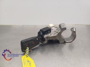 Gebruikte Kontaktslot + Sleutel Peugeot 108 1.0 12V Prijs op aanvraag aangeboden door Alexander Autodemontage