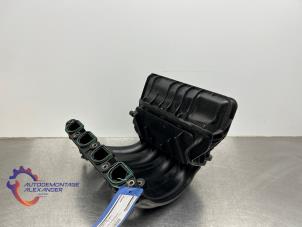 Gebruikte Inlaatspruitstuk BMW 3 serie (E46/2) 318 Ci 16V Prijs op aanvraag aangeboden door Alexander Autodemontage