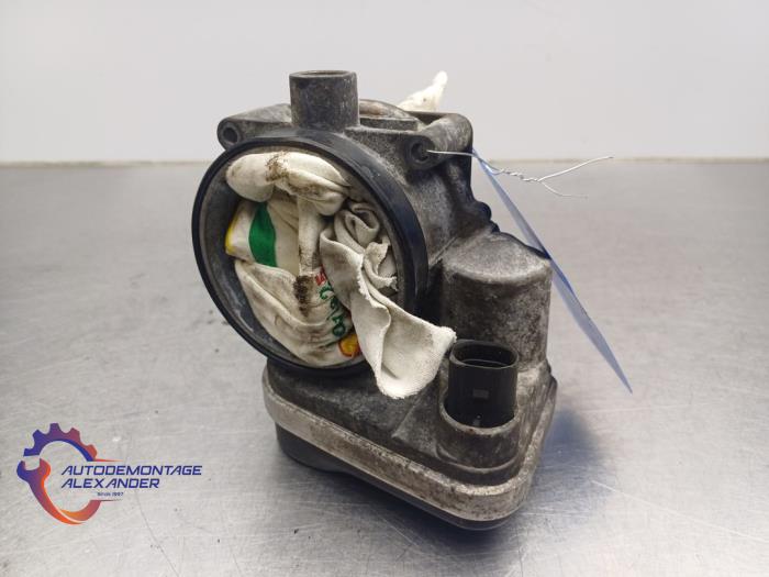 Gebruikte Gasklephuis BMW 6 serie (E63) 645 Ci 4.4 V8 32V Prijs € 75,00 Inclusief btw aangeboden door Alexander Autodemontage