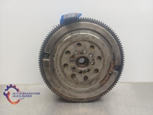 Gebruikte Dubbele massa vliegwiel Ford Transit Custom 2.0 TDCi 16V Eco Blue 129 Prijs op aanvraag aangeboden door Alexander Autodemontage