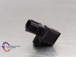 Gebruikte Airbag Sensor Ford B-Max (JK8) 1.0 EcoBoost 12V 100 Prijs € 49,99 Inclusief btw aangeboden door Alexander Autodemontage