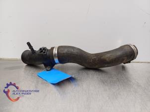 Gebruikte Luchtinlaat slang Ford B-Max (JK8) 1.0 EcoBoost 12V 100 Prijs € 69,99 Inclusief btw aangeboden door Alexander Autodemontage