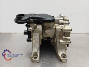 Gebruikte Oliepomp BMW X2 (F39) sDrive 20i 2.0 16V Twin Power Turbo Prijs op aanvraag aangeboden door Alexander Autodemontage