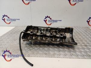 Gebruikte Kleppendeksel Mercedes E (W211) 2.2 E-200 CDI 16V Prijs op aanvraag aangeboden door Alexander Autodemontage