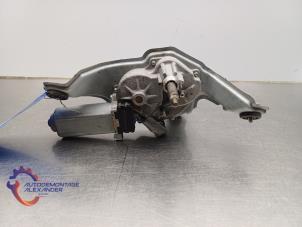 Gebruikte Ruitenwissermotor achter Kia Rio III (UB) 1.2 CVVT 16V Prijs op aanvraag aangeboden door Alexander Autodemontage