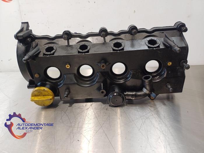 Gebruikte Kleppendeksel Opel Astra J Sports Tourer (PD8/PE8/PF8) 1.7 CDTi 16V Prijs op aanvraag aangeboden door Alexander Autodemontage