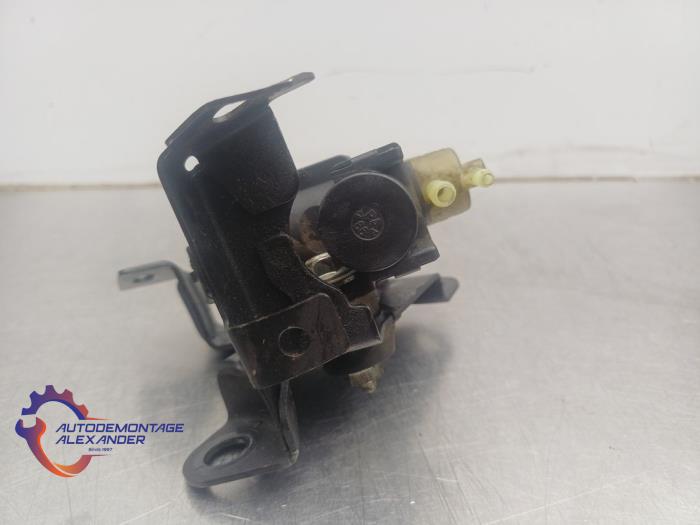 Overdrukklep Turbo van een Opel Astra J Sports Tourer (PD8/PE8/PF8) 1.7 CDTi 16V 2011