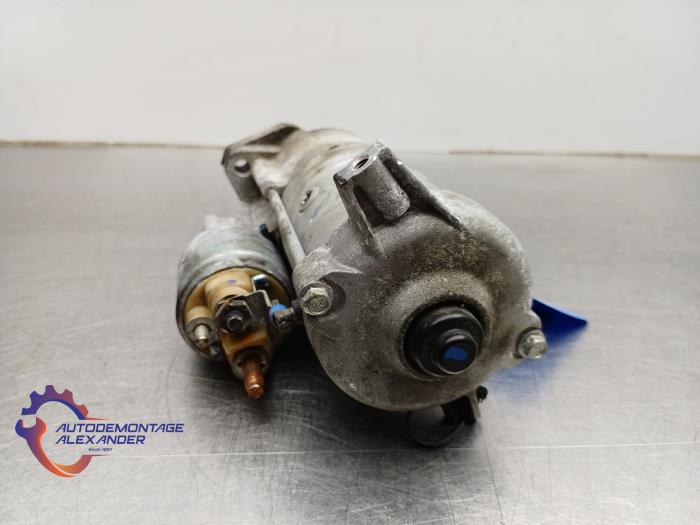 Startmotor van een Volvo V90 II (PW) 2.0 D4 16V 2019