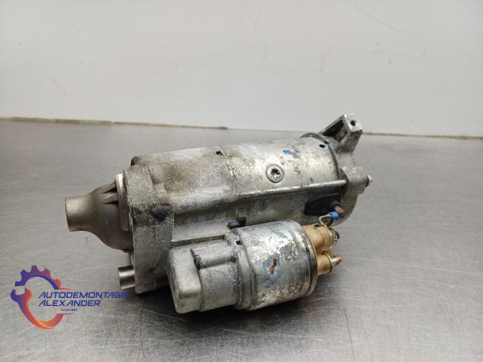 Startmotor van een Volvo V90 II (PW) 2.0 D4 16V 2019