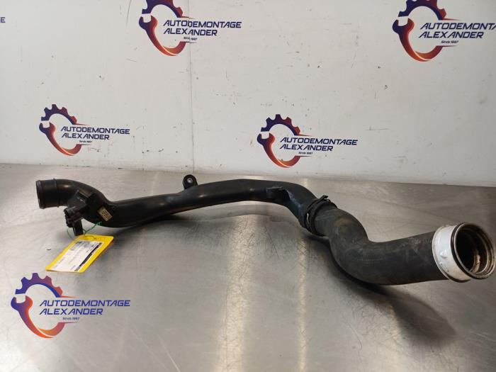Gebruikte Intercooler Buis Volkswagen Touran (1T1/T2) 1.4 16V TSI 140 Prijs € 44,99 Inclusief btw aangeboden door Alexander Autodemontage