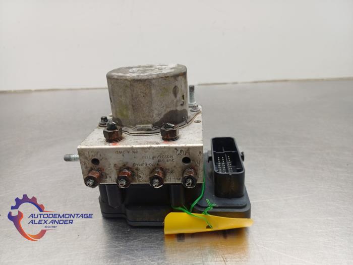 ABS Pomp van een Suzuki Swift (ZA/ZC/ZD) 1.3 D 16V 2014