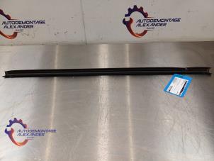 Gebruikte Raamlikker Volkswagen Golf VI Variant (AJ5/1KA) 1.4 TSI 122 16V Prijs op aanvraag aangeboden door Alexander Autodemontage