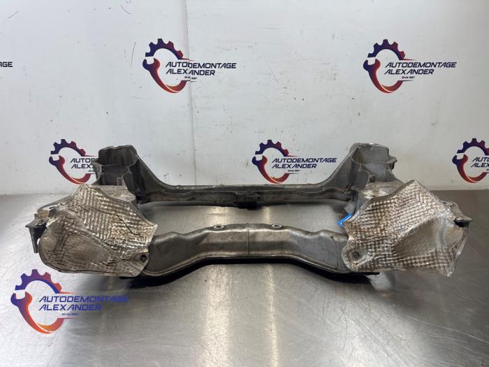 Subframe van een Mercedes-Benz CLK (C209) 2.6 240 V6 18V 2002