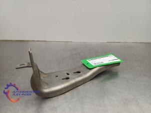 Gebruikte Frontdeel steun BMW 2 serie Gran Tourer (F46) 218i 1.5 TwinPower Turbo 12V Prijs op aanvraag aangeboden door Alexander Autodemontage