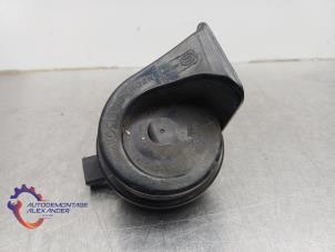 Gebruikte Claxon BMW 5 serie Gran Turismo (F07) 535i 24V TwinPower Turbo Prijs € 15,00 Inclusief btw aangeboden door Alexander Autodemontage