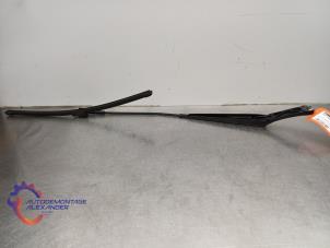 Gebruikte Ruitenwisserarm voor Skoda Octavia (1Z3) 1.6 TDI Greenline Prijs op aanvraag aangeboden door Alexander Autodemontage