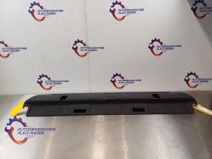 Gebruikte Hoedenplank Mercedes C (W204) 2.2 C-200 CDI 16V Eco Prijs op aanvraag aangeboden door Alexander Autodemontage