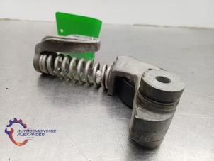 Gebruikte Spanrol Multiriem Volvo V40 (MV) 2.0 D2 16V Prijs € 45,00 Inclusief btw aangeboden door Alexander Autodemontage