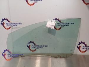 Gebruikte Portierruit 4Deurs links-voor Volkswagen Golf Plus (5M1/1KP) 1.6 TDI 16V 105 Prijs € 56,86 Inclusief btw aangeboden door Alexander Autodemontage