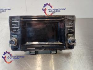 Gebruikte Radio CD Speler Volkswagen Polo V (6R) 1.4 TDI DPF BlueMotion technology Prijs € 199,99 Inclusief btw aangeboden door Alexander Autodemontage