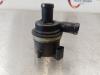 Waterpomp van een Volkswagen Polo V (6R), 2009 / 2017 1.6 TDI 16V 105, Hatchback, Diesel, 1.598cc, 77kW (105pk), FWD, CAYC; CLNA, 2009-06 / 2015-08 2010