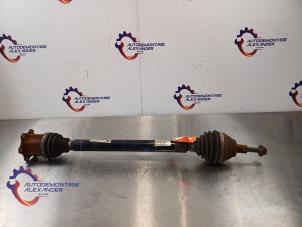 Gebruikte Aandrijfas rechts-voor Volkswagen Golf VII Variant (AUVV) 2.0 TDI 16V Prijs op aanvraag aangeboden door Alexander Autodemontage