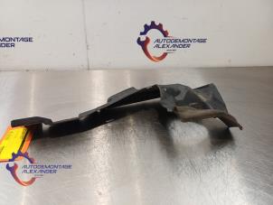 Gebruikte Afdekplaat diversen BMW 1 serie (E88) 118d 16V Prijs op aanvraag aangeboden door Alexander Autodemontage