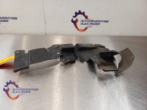 Gebruikte Afdekplaat diversen BMW 1 serie (E88) 118d 16V Prijs op aanvraag aangeboden door Alexander Autodemontage