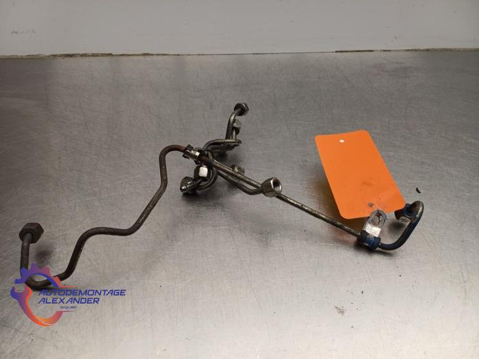 Gebruikte Brandstofleiding Ford Focus 2 C+C 2.0 TDCi 16V Prijs op aanvraag aangeboden door Alexander Autodemontage