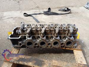 Gebruikte Cilinderkop Mercedes E-Klasse AMG (W211) 5.4 E-55 AMG V8 24V Prijs op aanvraag aangeboden door Alexander Autodemontage