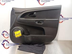 Gebruikte Deurbekleding 4Deurs rechts-voor Kia Venga 1.6 CVVT 16V Prijs € 49,99 Inclusief btw aangeboden door Alexander Autodemontage